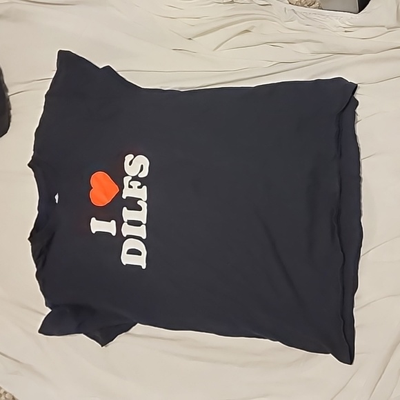 I heart dilfs shirt - Picture 1 of 2
